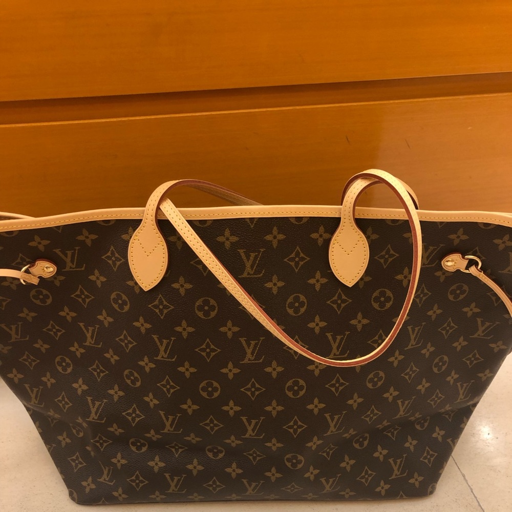 100% authentic LOUIS VUITTON Neverfull GM